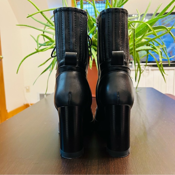 Vivorosa Imogen Lug Sole Platform Lace Up Boot | Size 6 - Picture 6 of 13